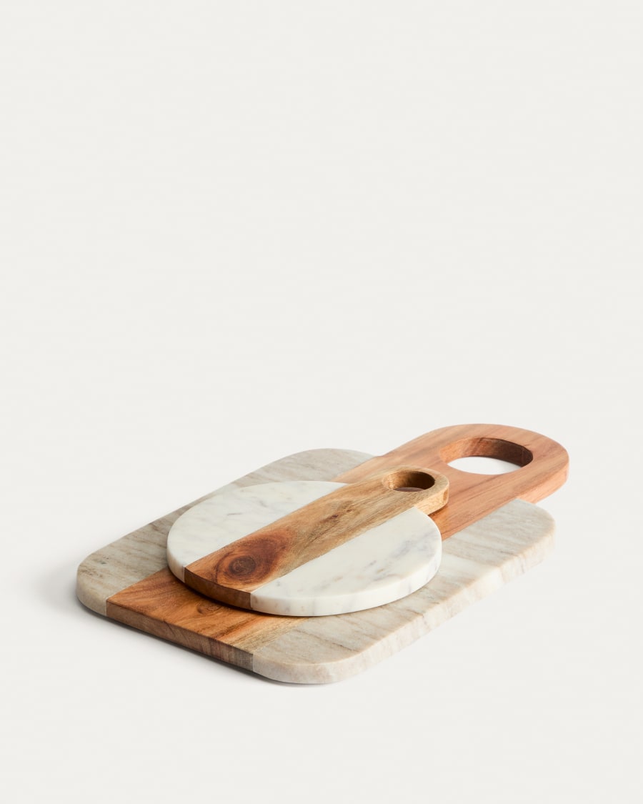 Planche de service Nuvir en marbre blanc et bois d’acacia