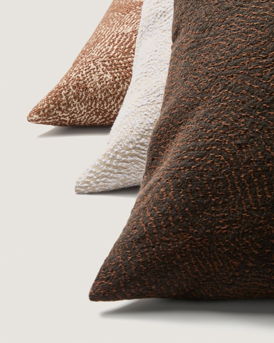 Housse de coussin Junie en jacquard de coton marron 50 x 50 cm