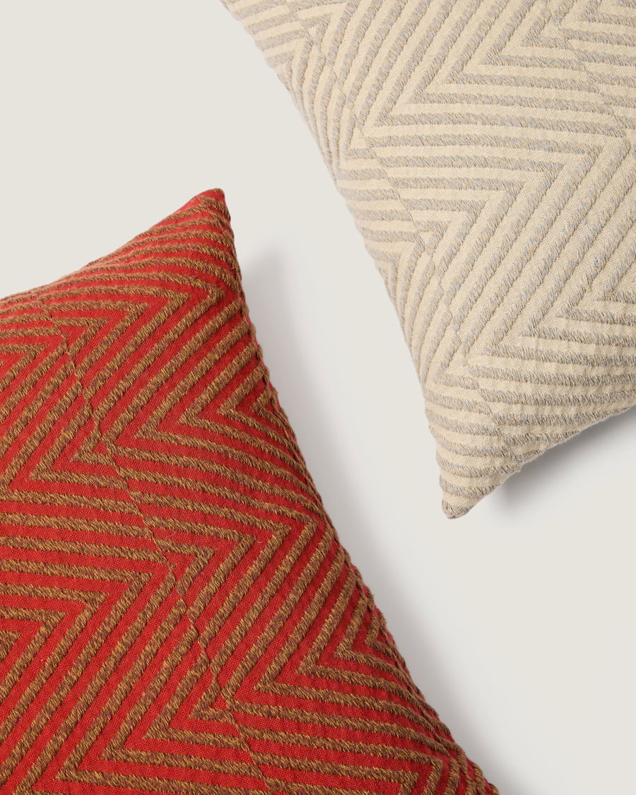 Housse de coussin Lunver en jacquard chevron rouge 50 x 50 cm