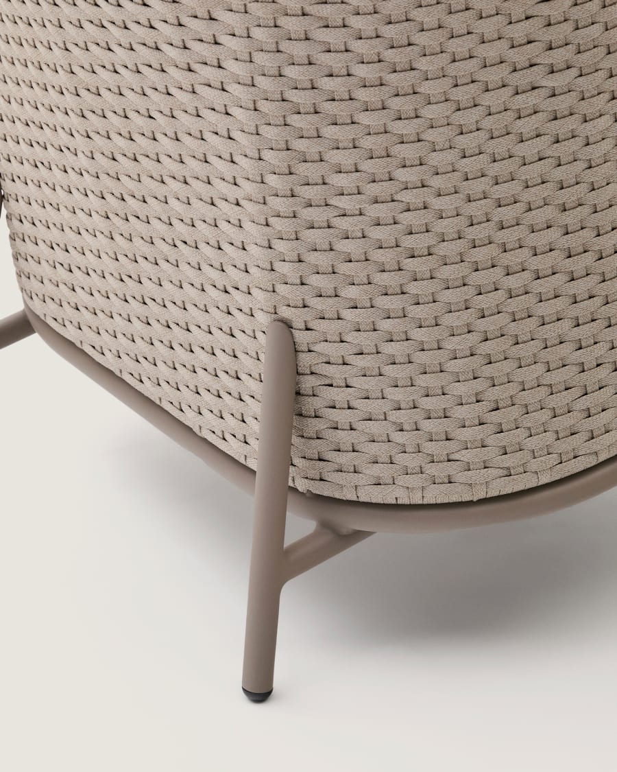 Sedalis outdoor armchair in aluminium and taupe rope cord