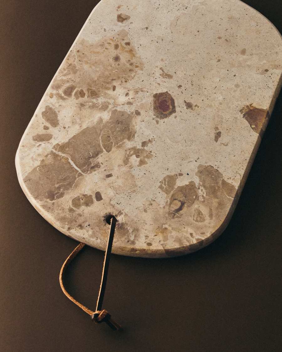 Orlina tray in beige marble 35 x 23 cm
