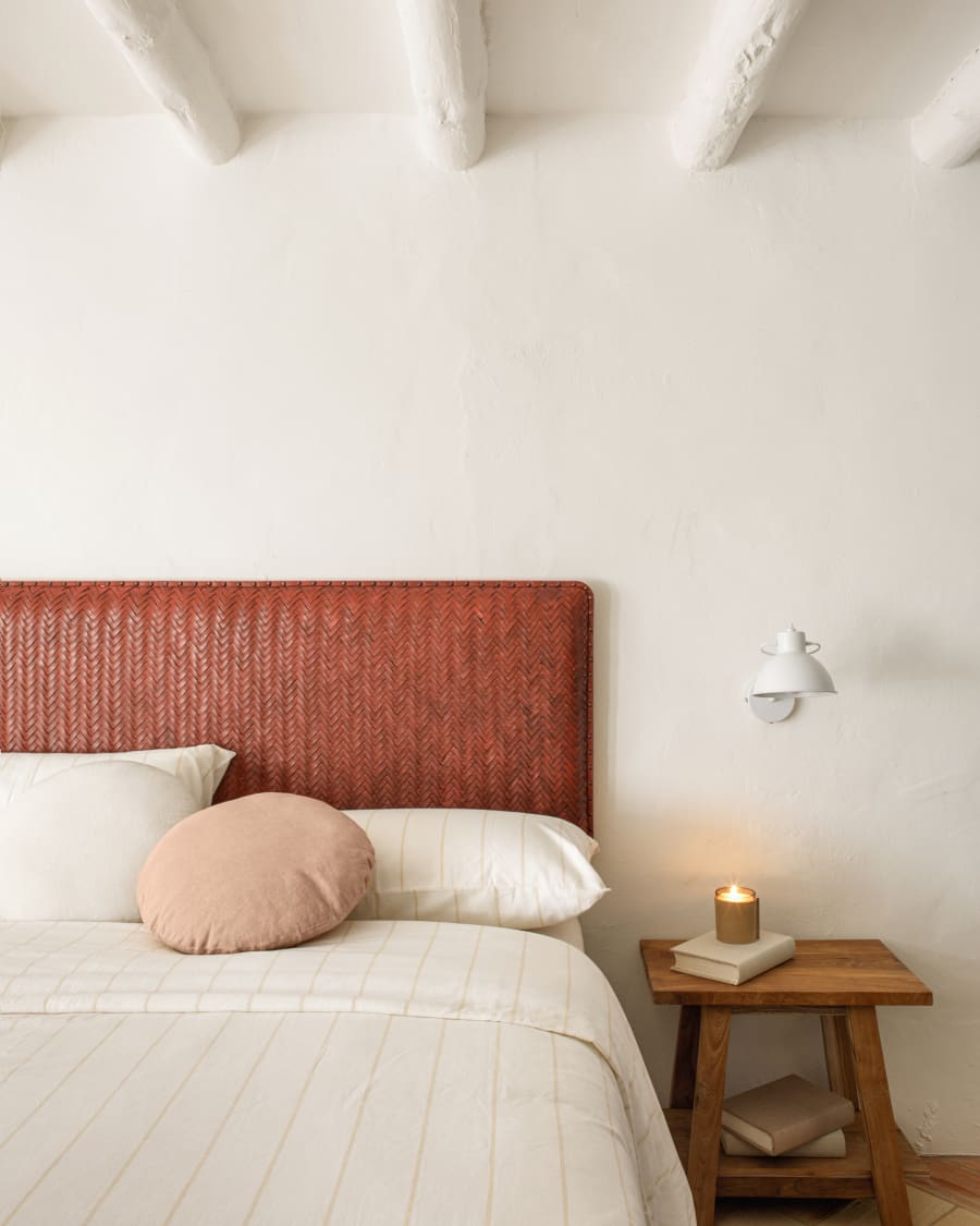 Tamanne 100% linen round cushion cover in white Ø 45 cm
