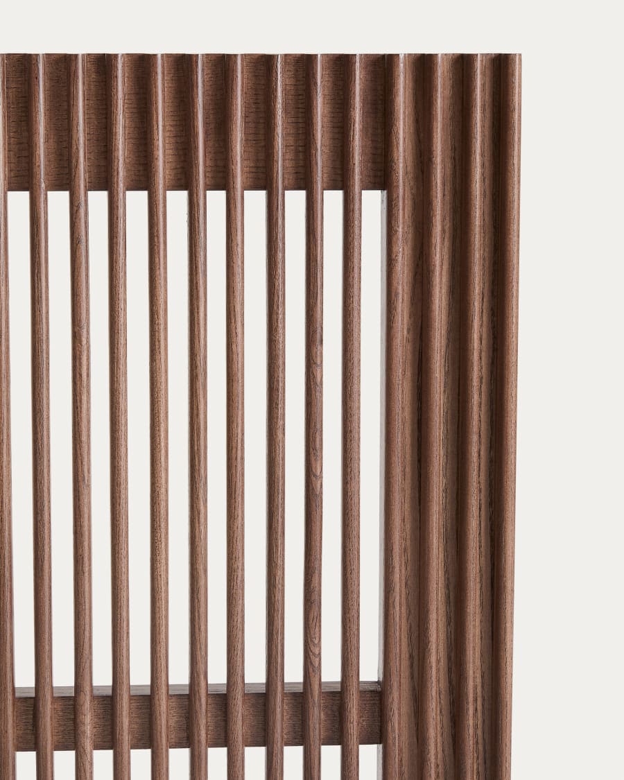 Bettkopfteil Beyla aus massivem Eschenholz mit nussbaumfarbenem Finish für 180-cm-Betten FSC 100%