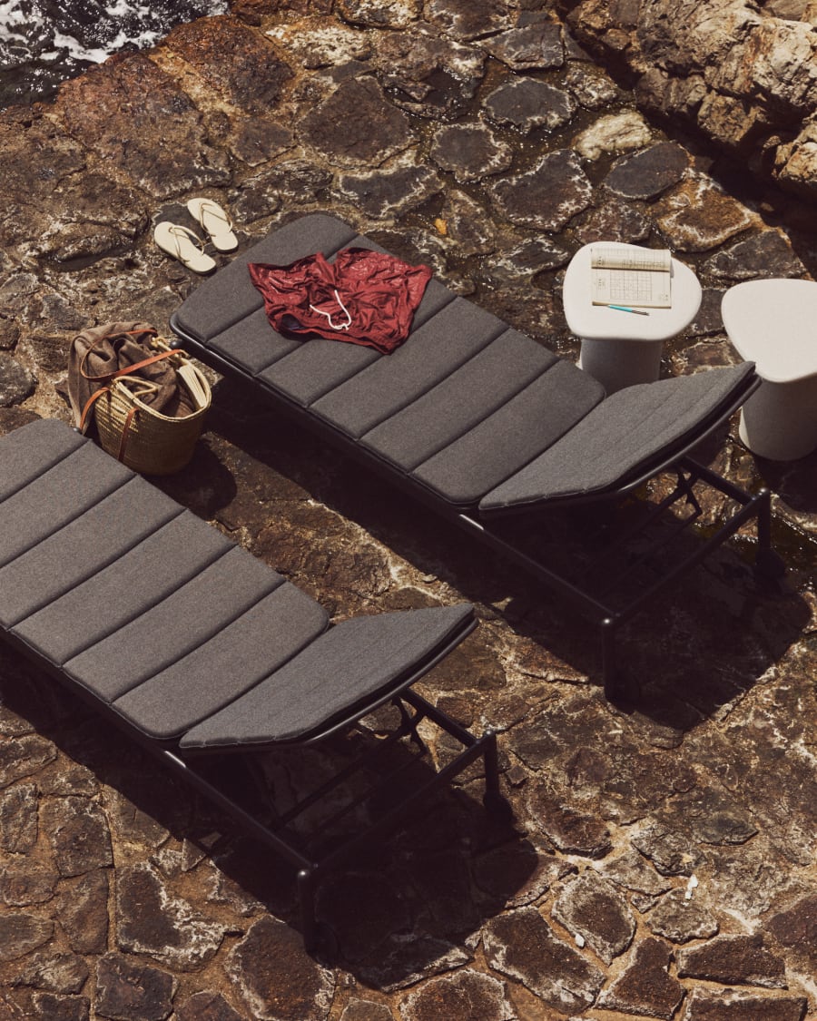 Marcona aluminium sun lounger in a black paint finish