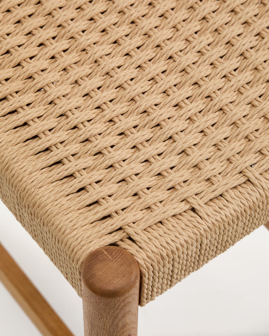 Analy Hocker Rückenlehne massives Eichenholz Finish in Naturton und Sitzfläche Seil 65 cm FSC 100 %.