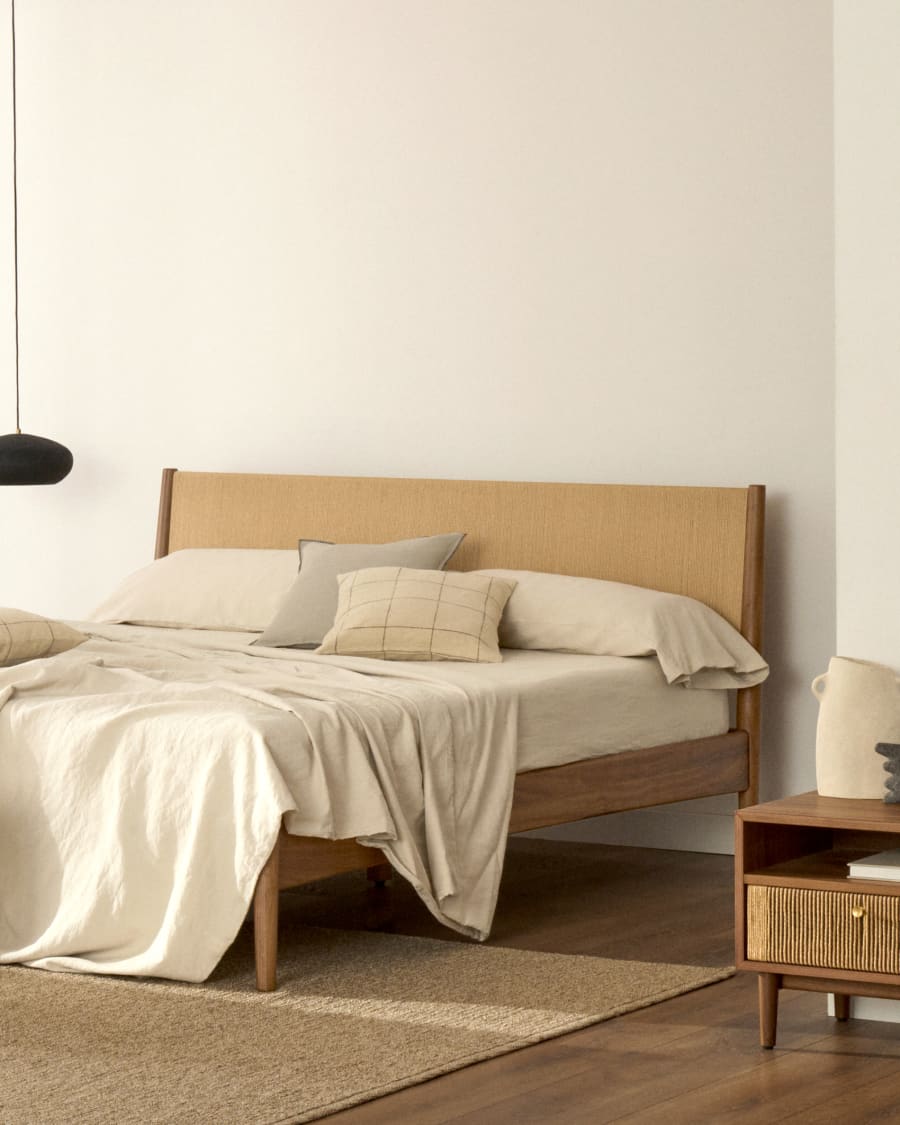 Elan bed in veneer and solid walnut wood with cord mattress 183 x 203 cm FSC Mix Credit