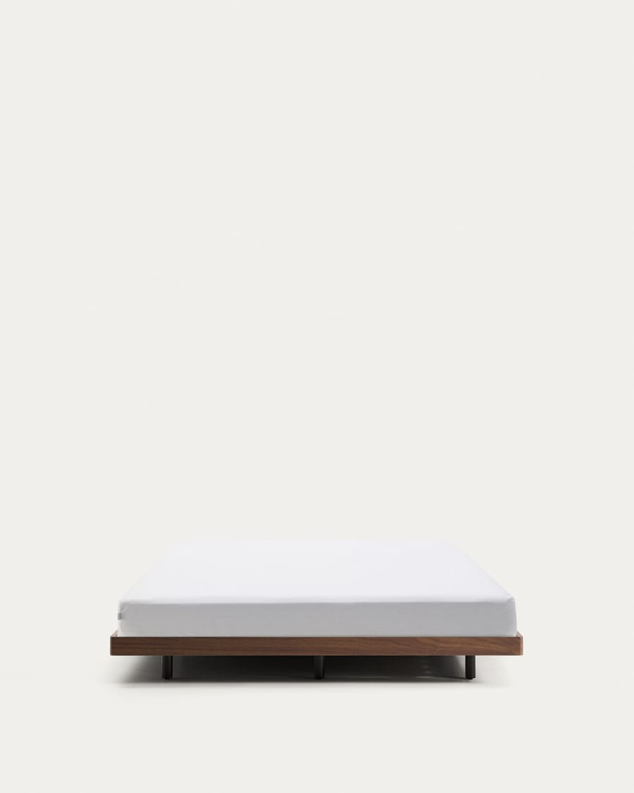 Base Norlen en placage de noyer avec finition foncée pour matelas de 160 x 200 cm FSC 100 %