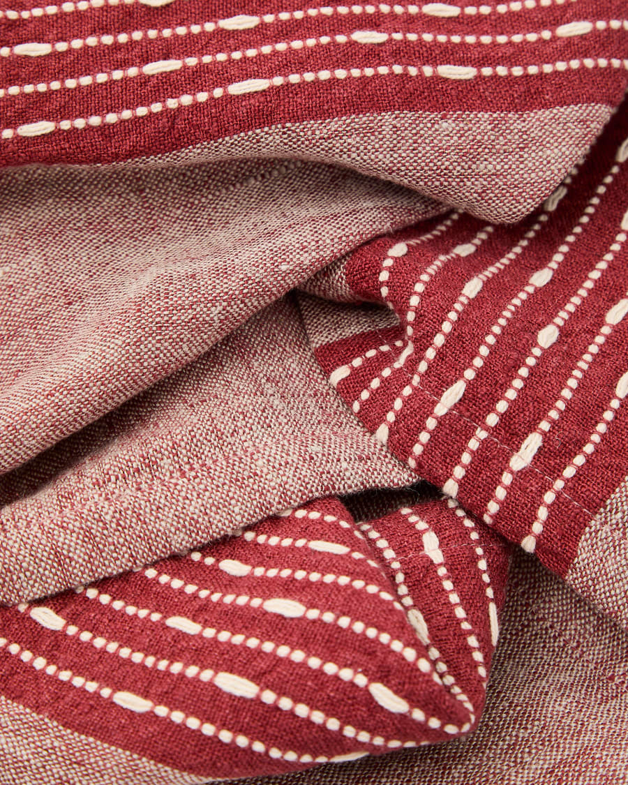 Calena set of 2 placemats linen jacquard with red central stripe 35 x 50 cm