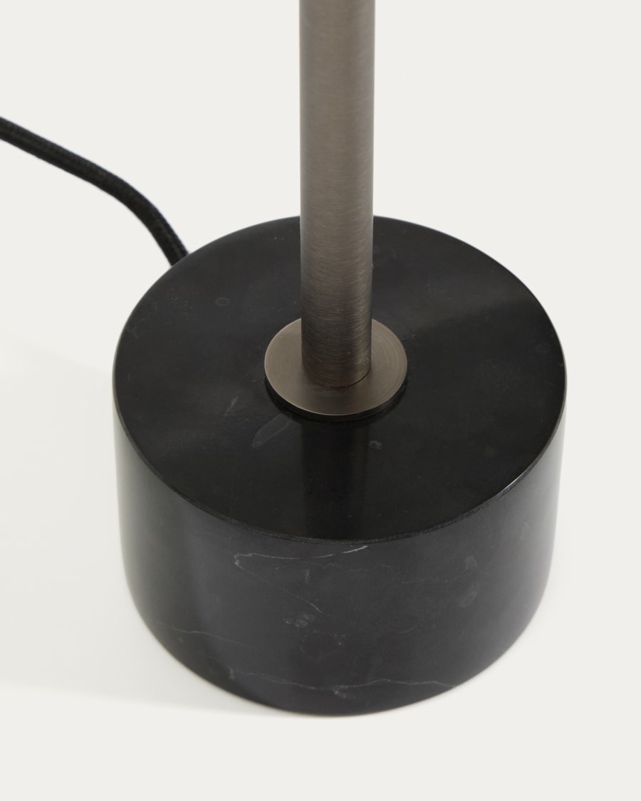 Tischlampe Lynor aus gebürstetem Metall mit weißem Marmorsockel