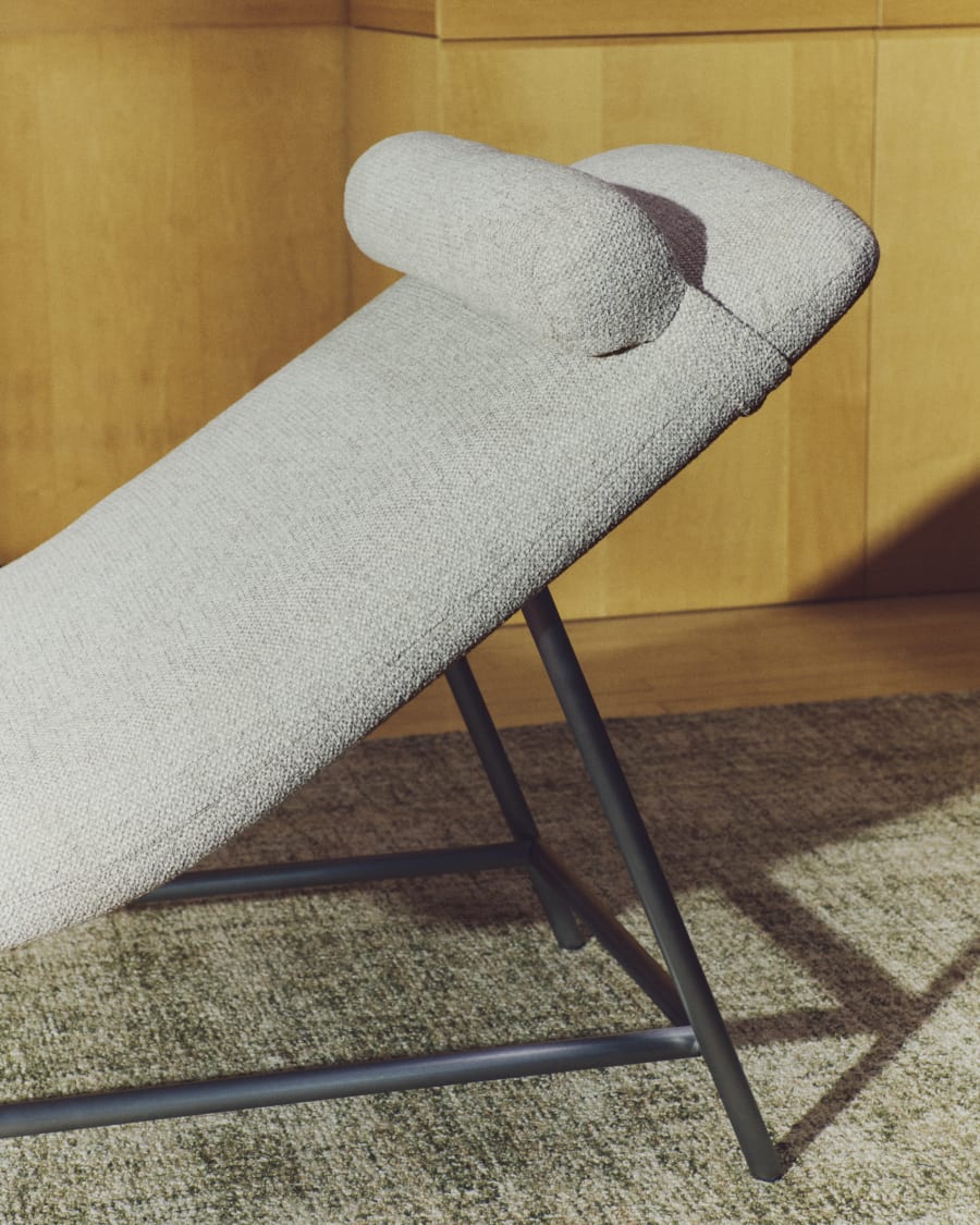 Divan Osla en chenille beige et pieds en acier inoxydable brossé 175 cm