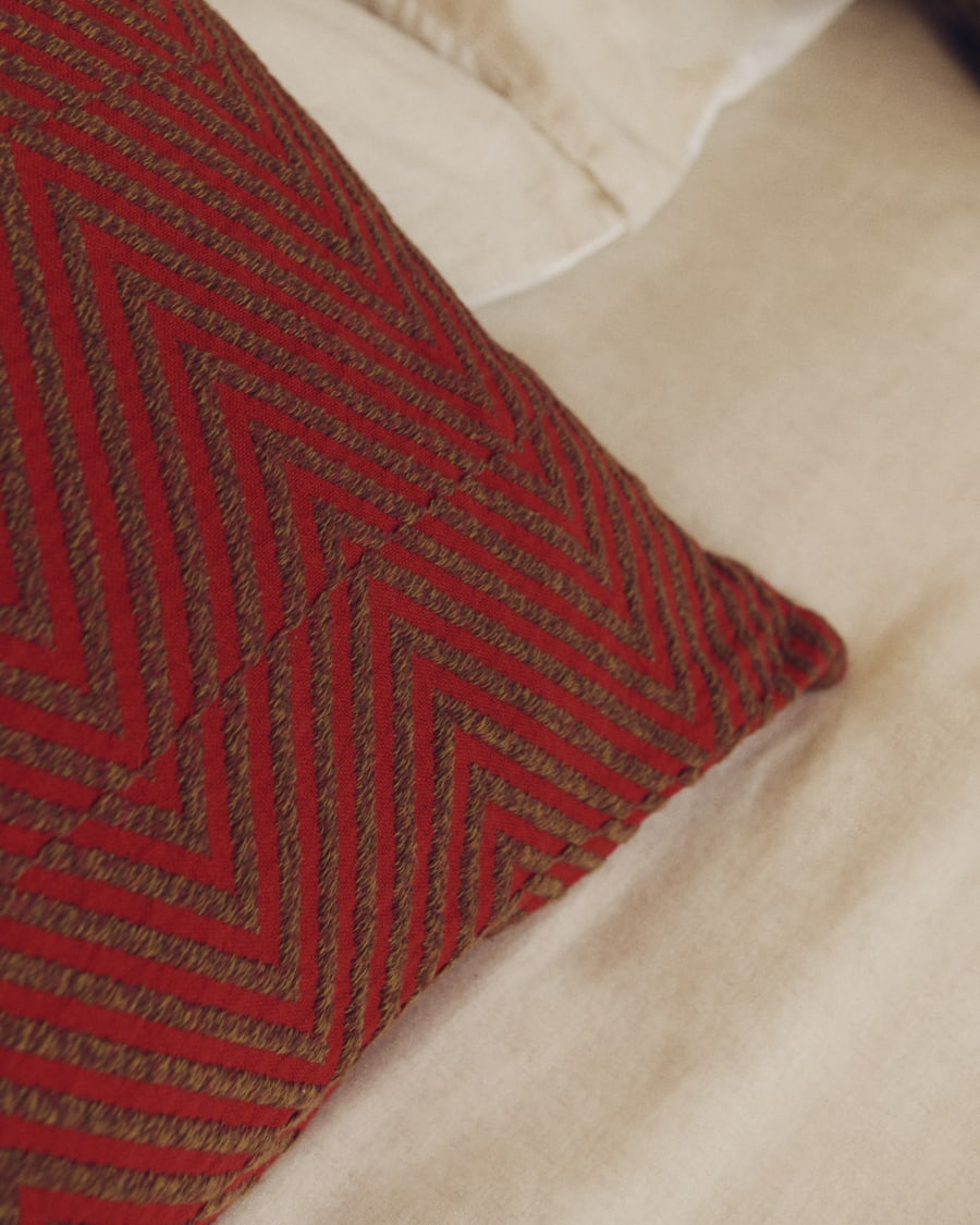 Housse de coussin Lunver en jacquard chevron rouge 50 x 50 cm