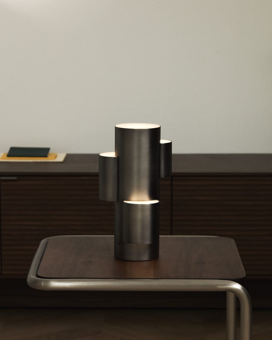 Lampe de table LED portable Adrina en métal gris foncé avec finition brossée