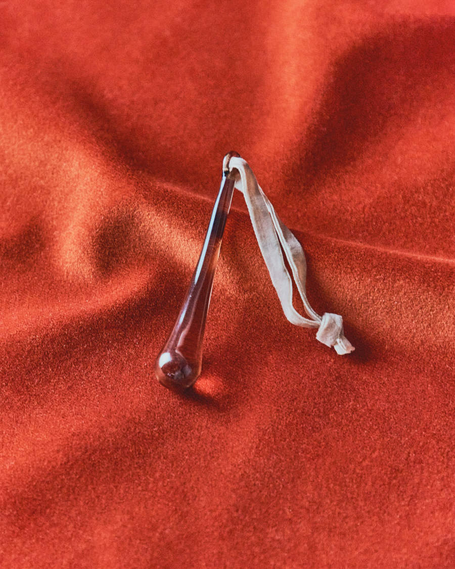 Set Alsenia di 2 ornamenti da appendere in vetro riciclato marrone 20 cm