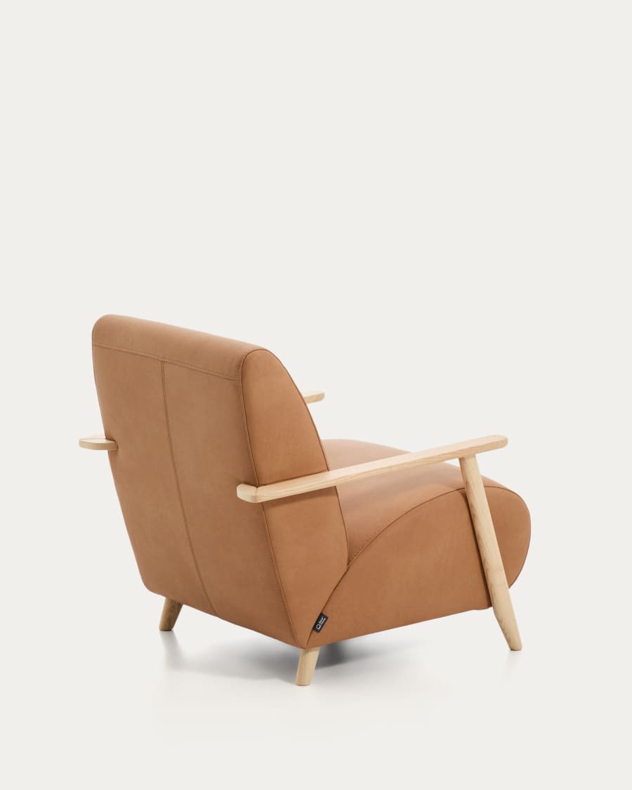 Meghan armchair in brown leather and solid ash wood with natural-coloured finish FSC Mix Credit