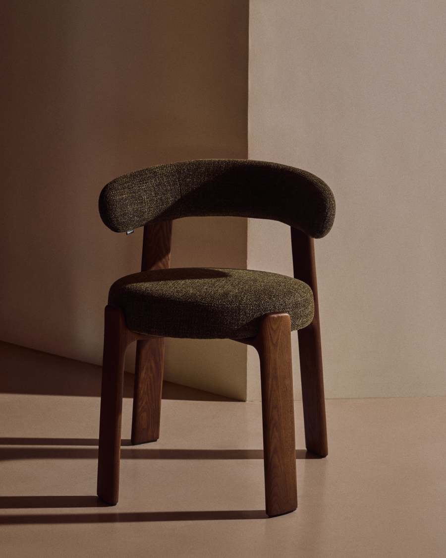 Krzesło Granite z zielony szenil i lite drewno jesionowe z orzechowym wykończeniem FSC 100%