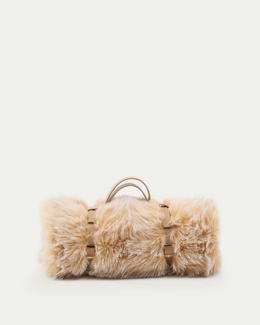 Lisara ecru faux-fur blanket with strap 130 x 170 cm