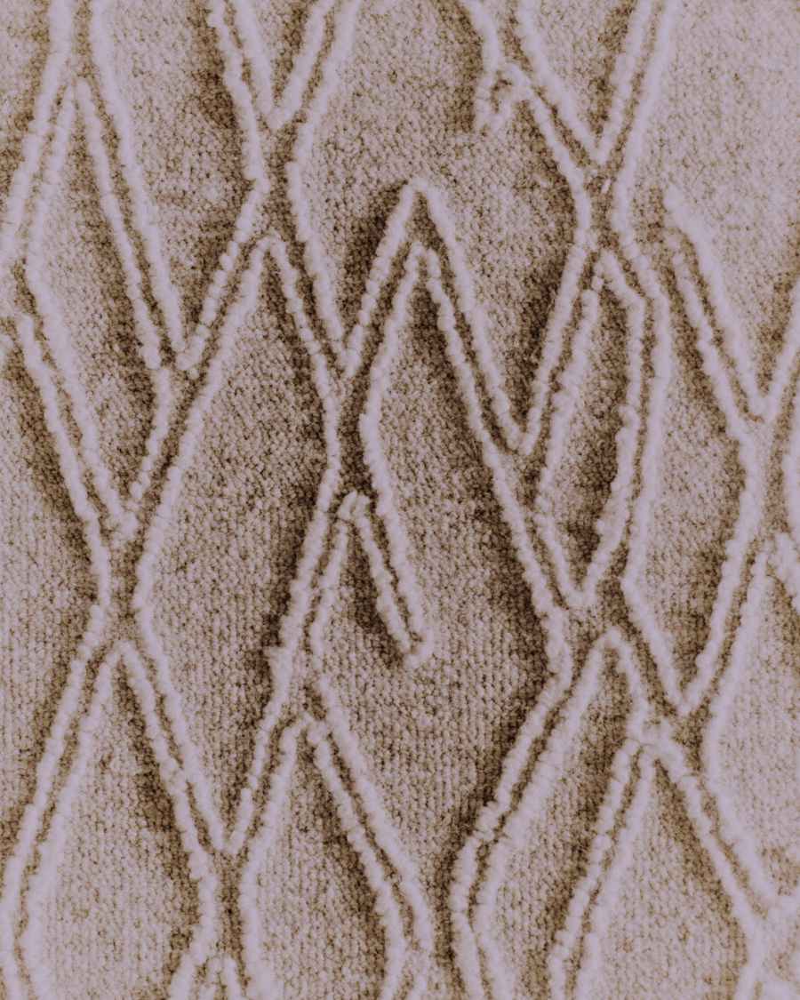 Tappeto Selira in lana beige con effetto ricamato 300 x 200 cm