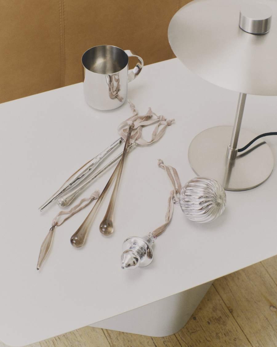 Set Alsenia di 2 ornamenti da appendere in vetro riciclato marrone 26 cm