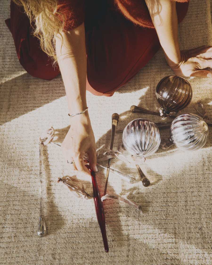 Żakardowy dywan Dalena z wełny w paski w kolorze beżowy 300 x 200 cm