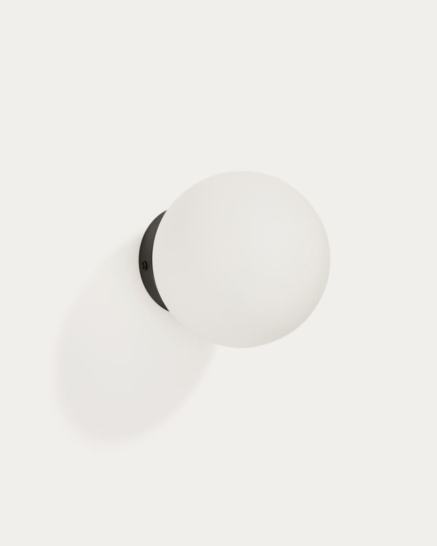 Brisia metal wall lamp with black finish and 1 frosted glass ball Ø15cm