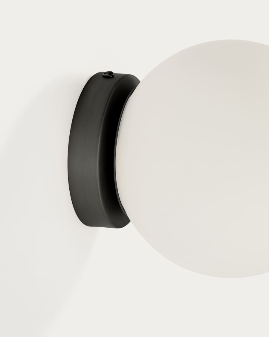 Brisia metal wall lamp with black finish and 1 frosted glass ball Ø15cm