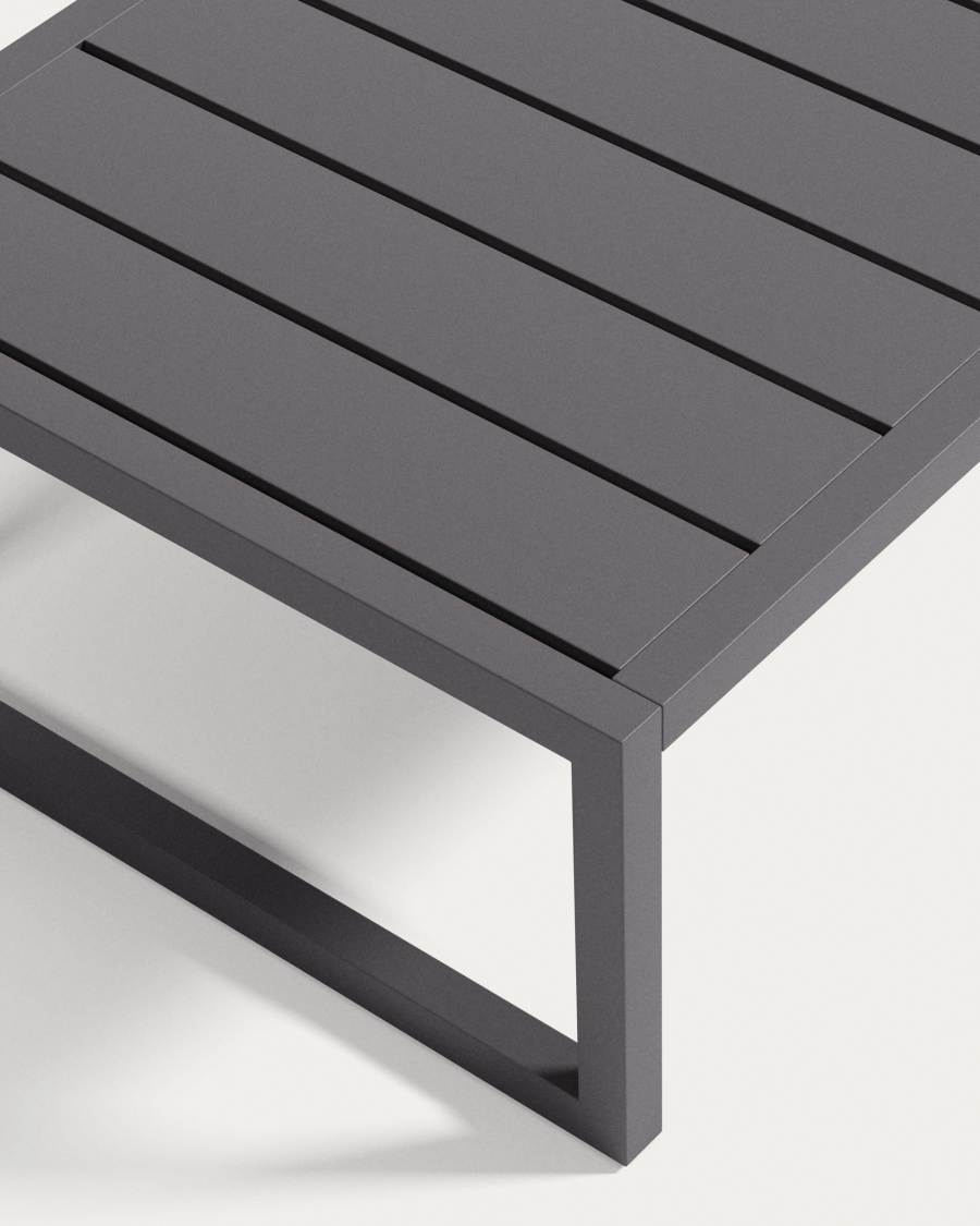 Comova 100% outdoor side table made from black aluminium, 60 x 60 cm