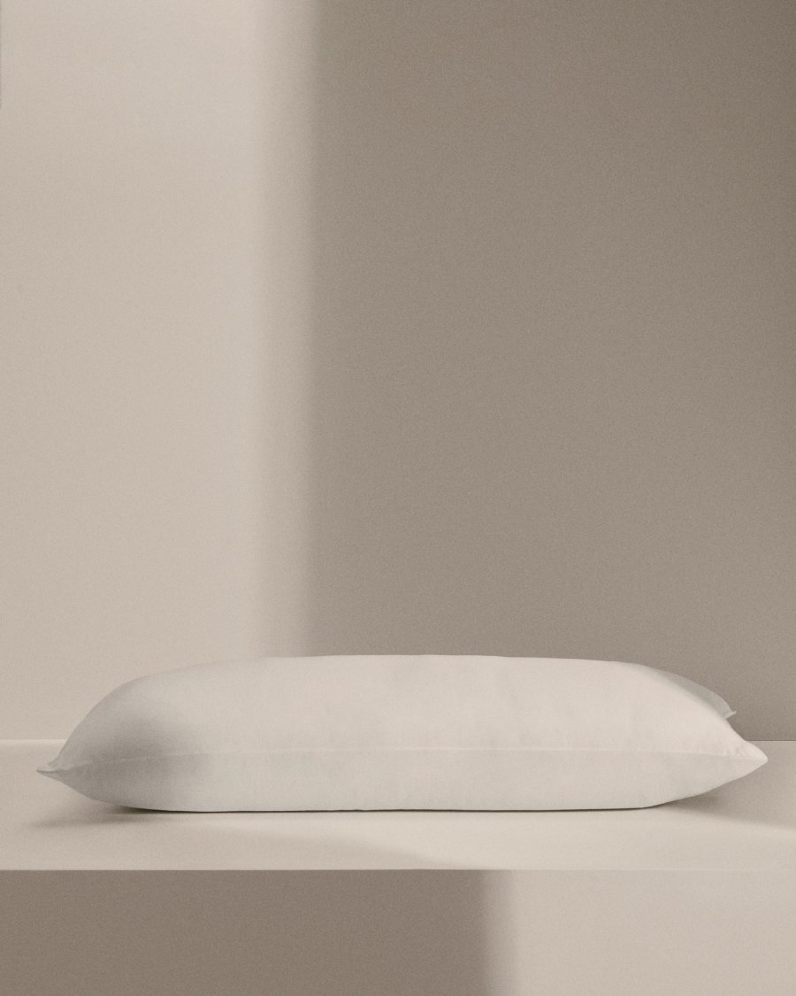 Duca pillow with 10% down and 90% feather 90 x 40 cm made in Spain