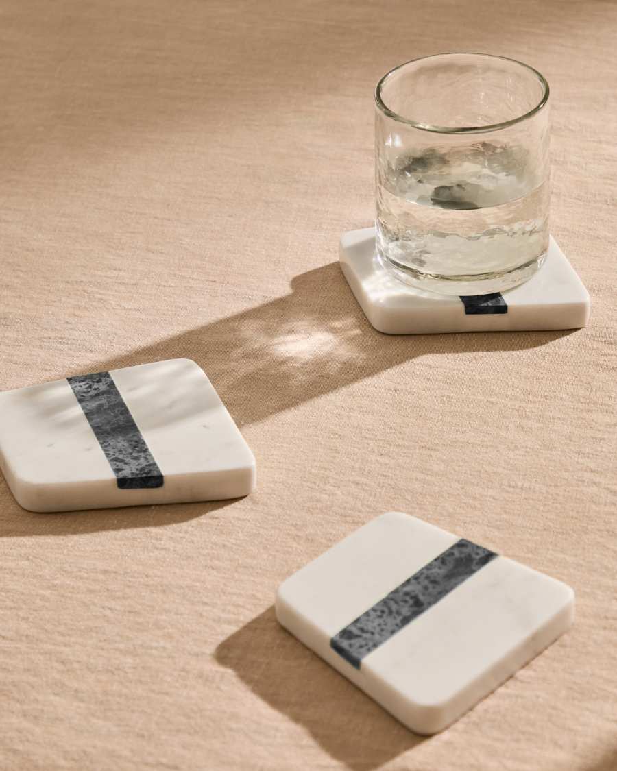 Nira set of 4 white and grey marble coasters