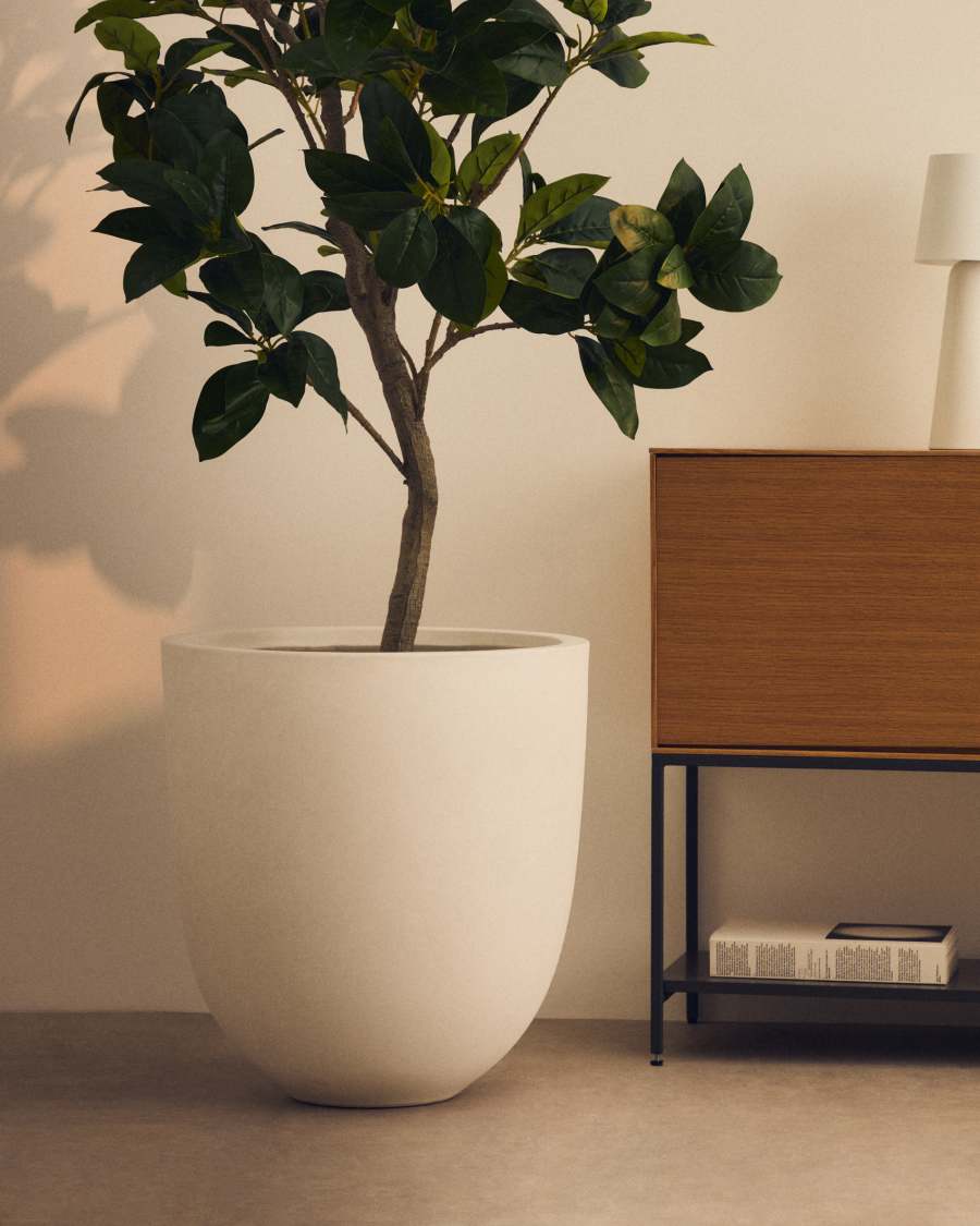 Aiguablava Blumenübertopf aus Zement in Weiß Ø 56 cm