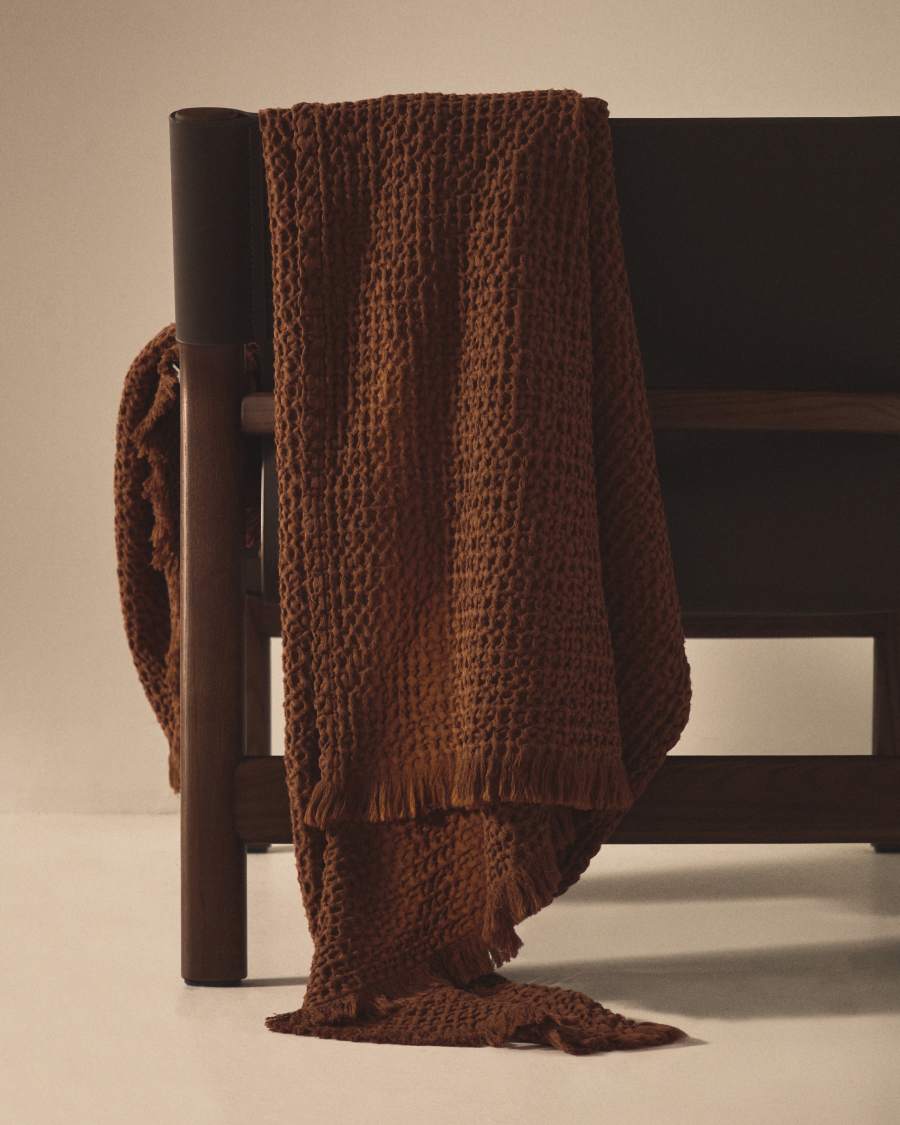 Nulina 100% cotton waffle blanket in dark orange 130 x 170 cm