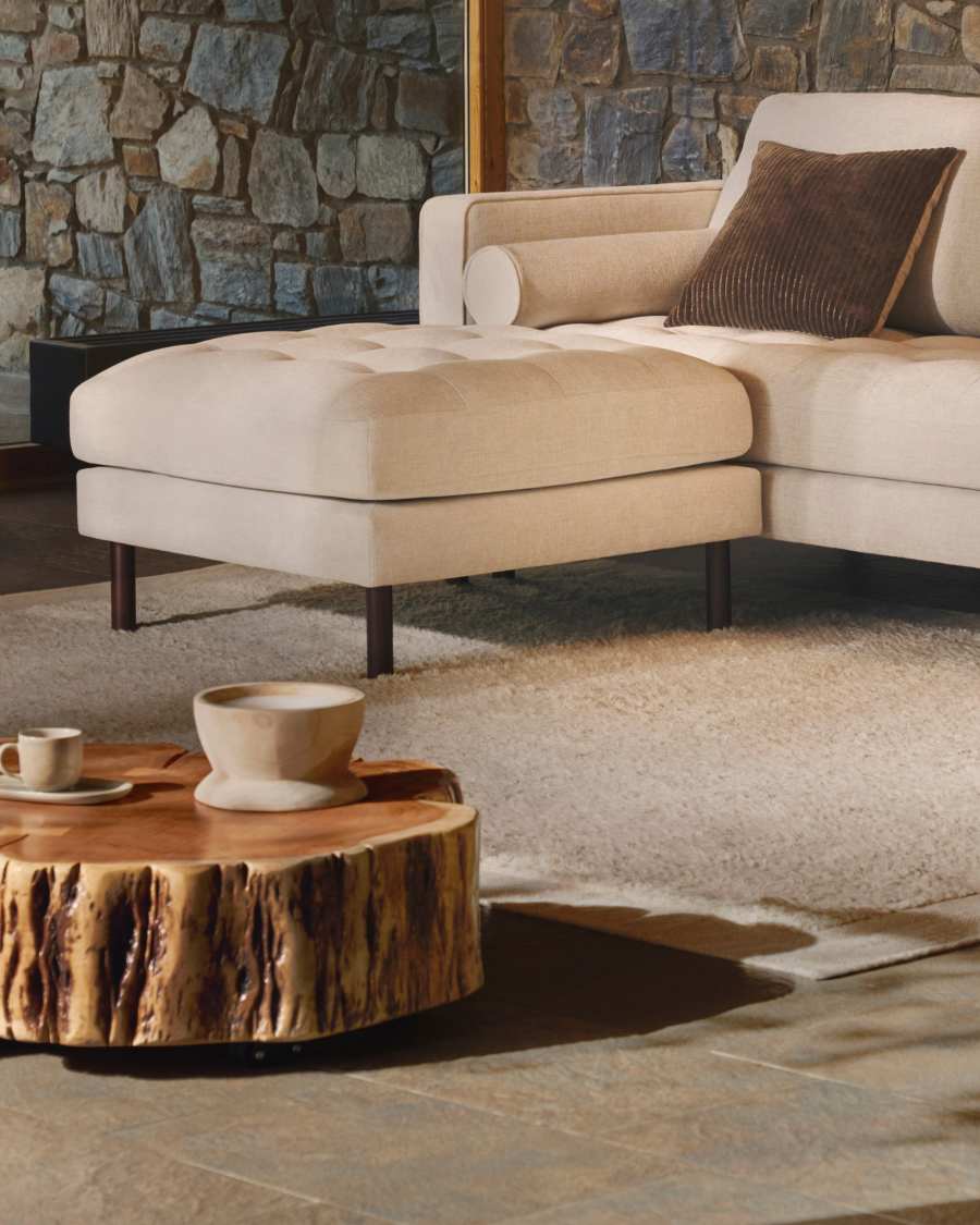 Tavine coffee table in solid acacia wood with bleached finish with wheels Ø65cm