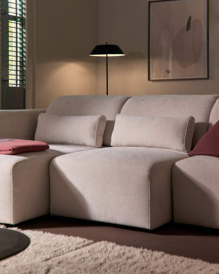 3-Sitzer-Sofa Lares mit elektrisch ausfahrbaren Sitzen und verstellbarer Kopfstütze in beiger Chenille, 255 cm