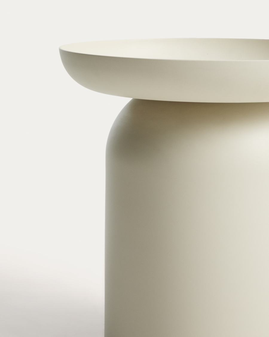 Arcola side table in ecru aluminium Ø45cm