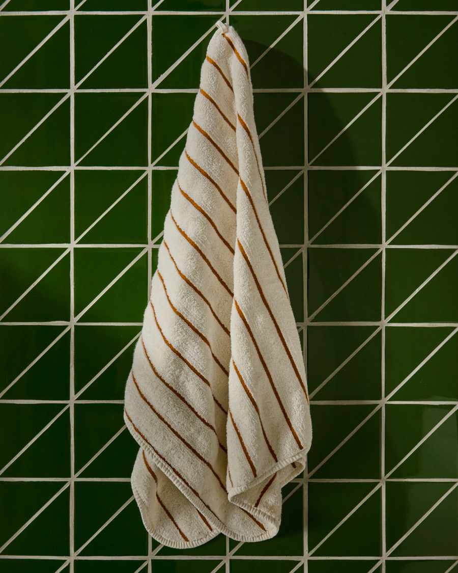 Dorane 100% cotton hand towel with orange stripes 50 x 90cm