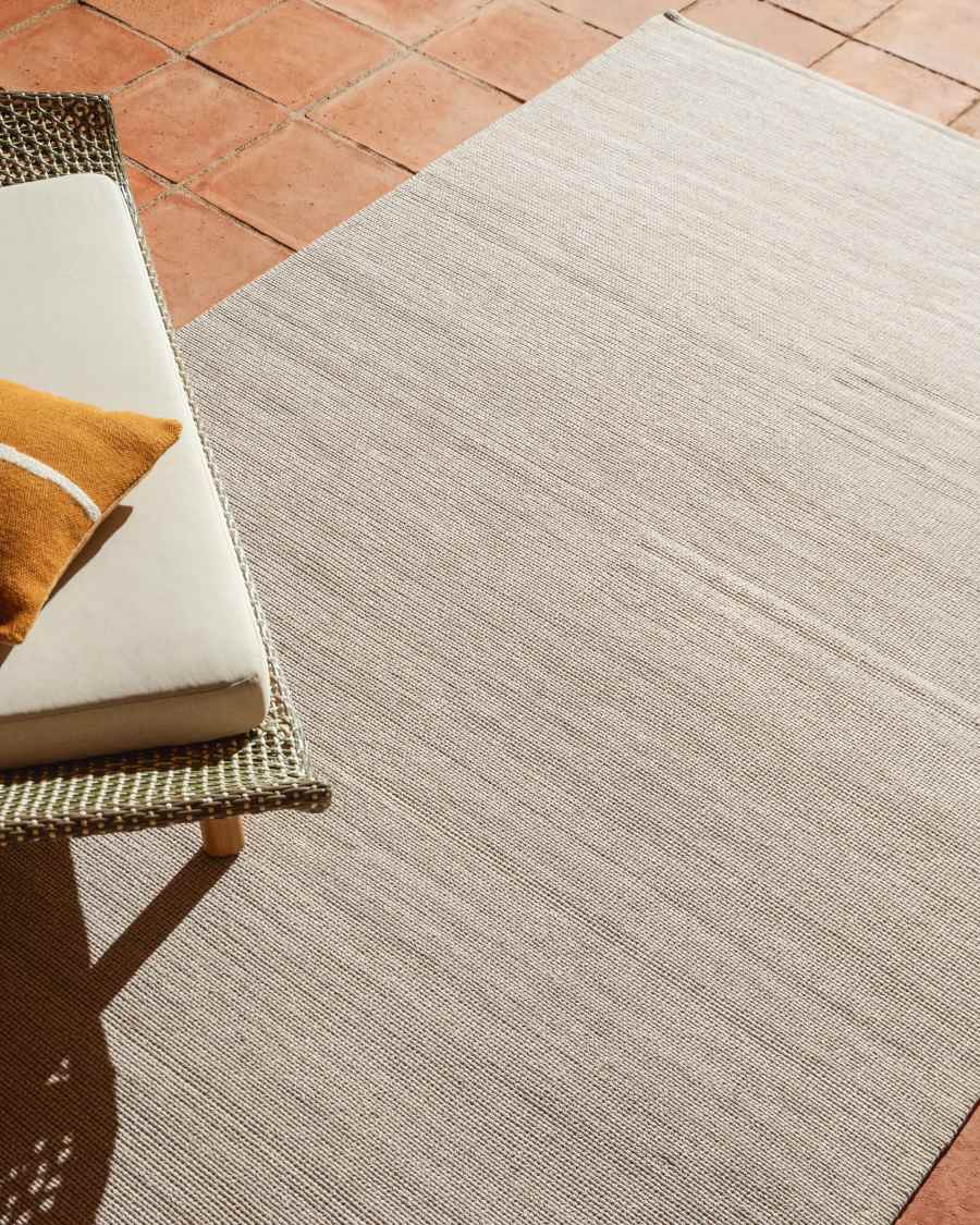 Turiane ecru synthetic fibre rug 160 x 230cm