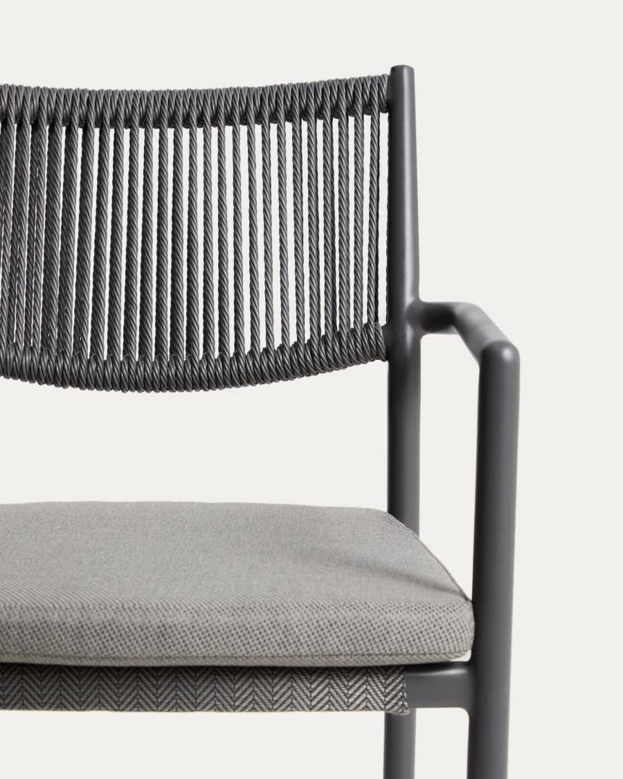 Izola extendable table set in graphite aluminium with 4 Argasi chairs in graphite aluminium and dark grey synthetic rope cord 185 (235) x 100cm