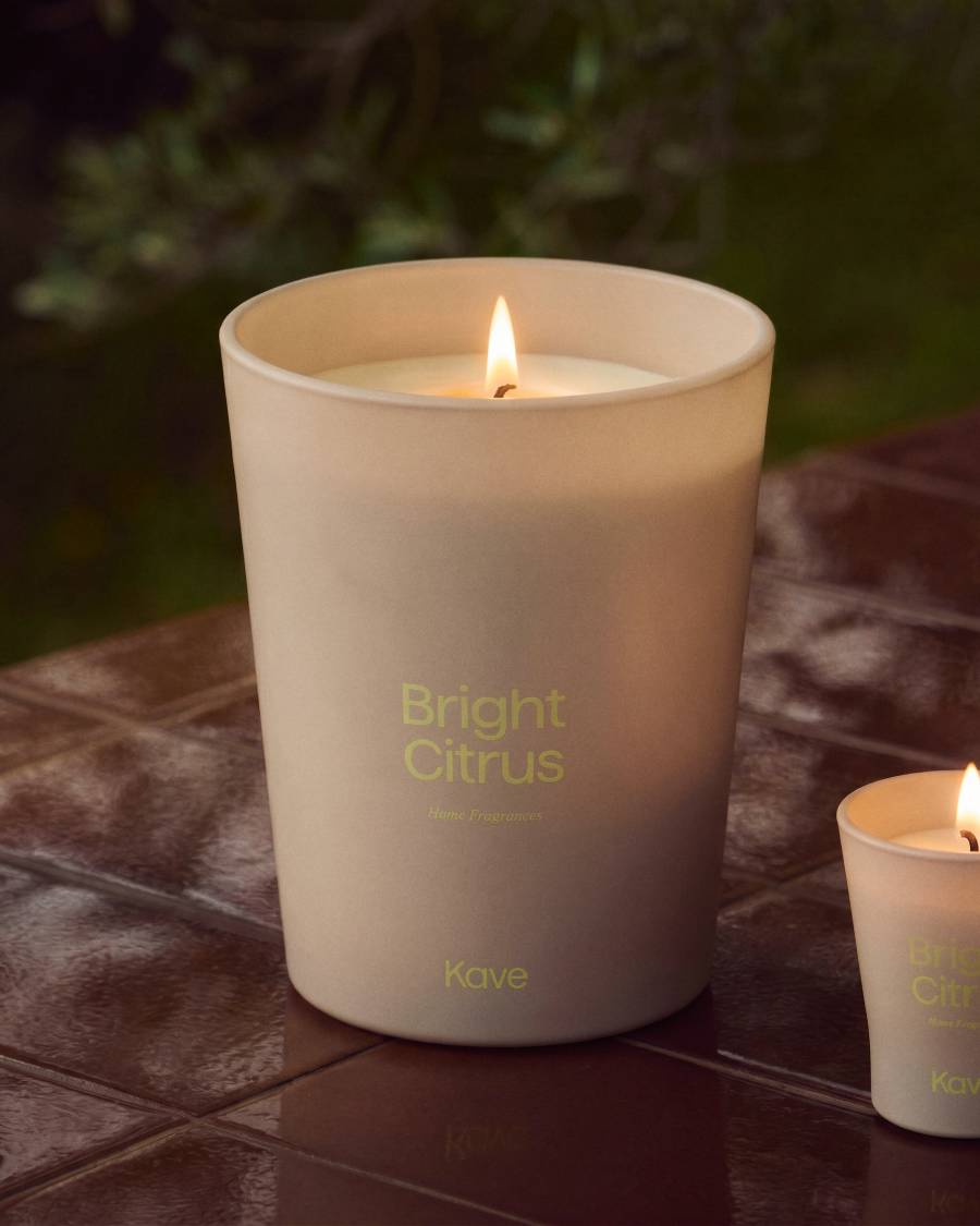 Bright Citrus citronella scented candle 900g