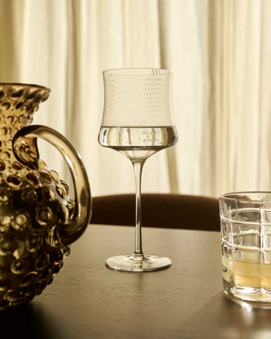 Auri clear champagne glass with relief, 46 cl