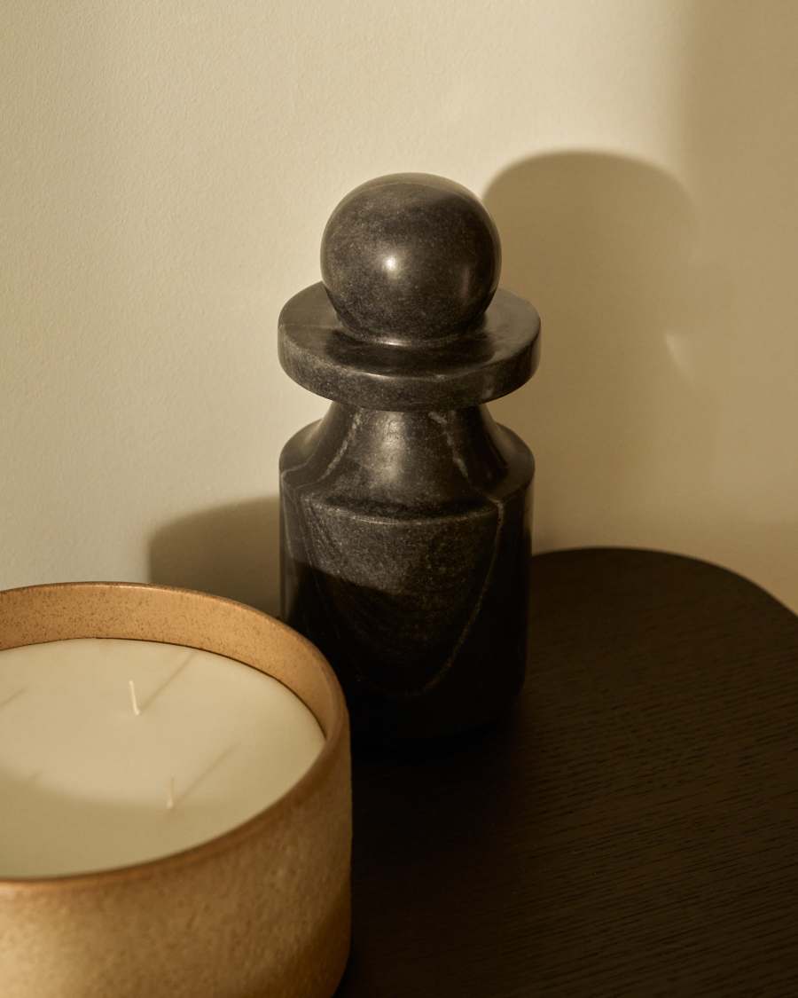 Elvora grey marble sculpture 15 cm