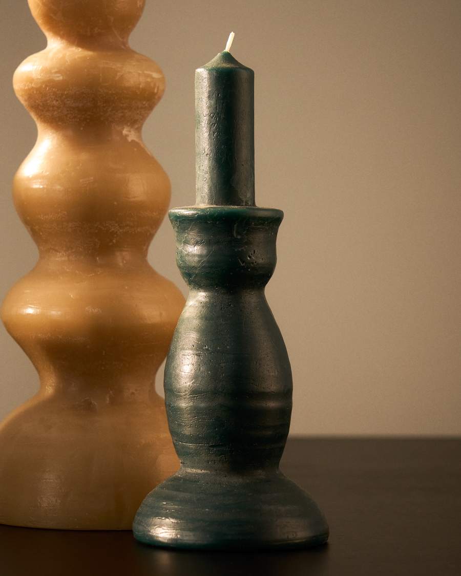 Ferel moss-green candle 24 cm