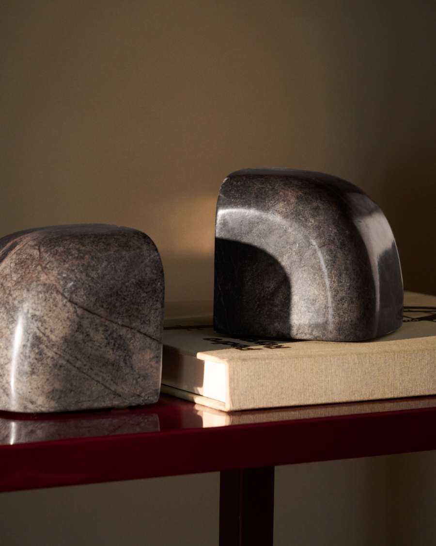 Benine dark green marble bookends