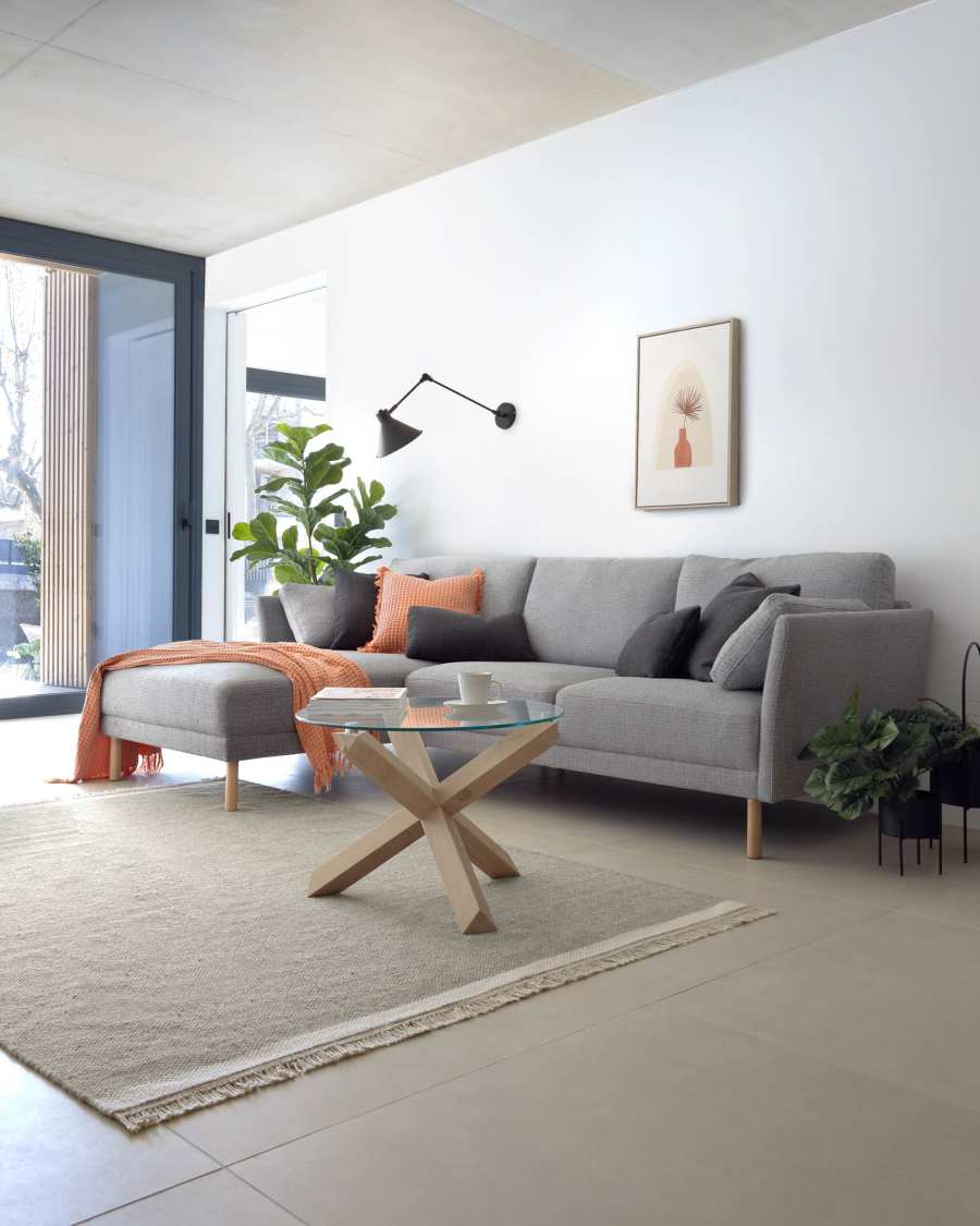 Lotus glass top coffee table with solid oak wood legs, Ø 65 cm