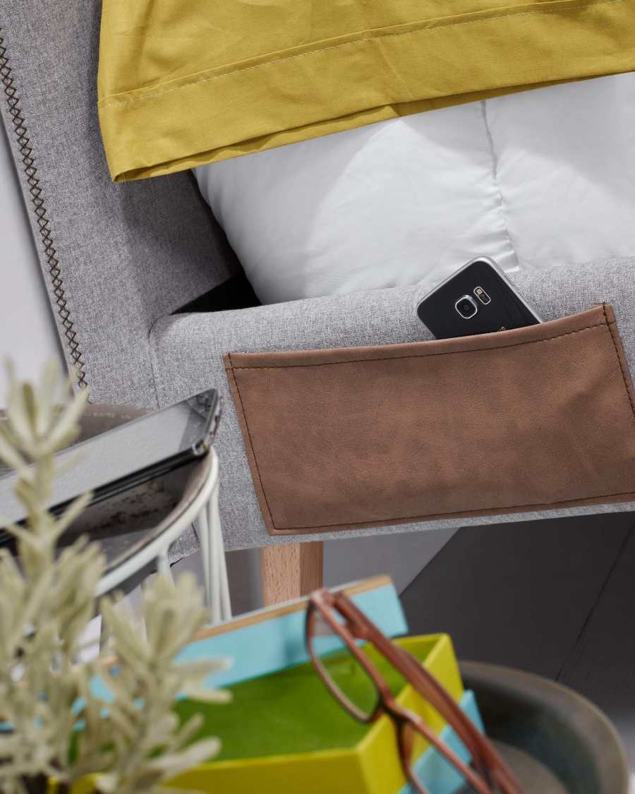 Dyla bed with removable cover in light grey, with solid beech wood legs for a 90 x 190 cm mattress