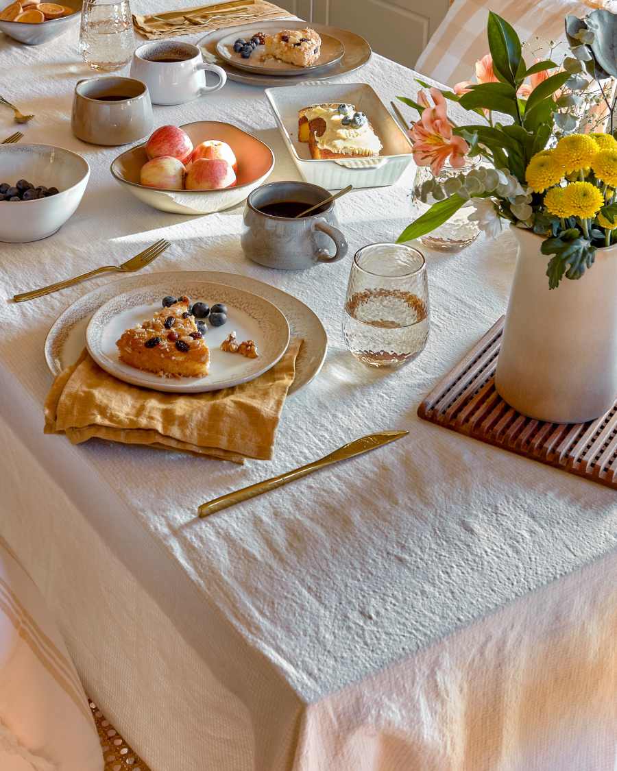 Saran light orange glass