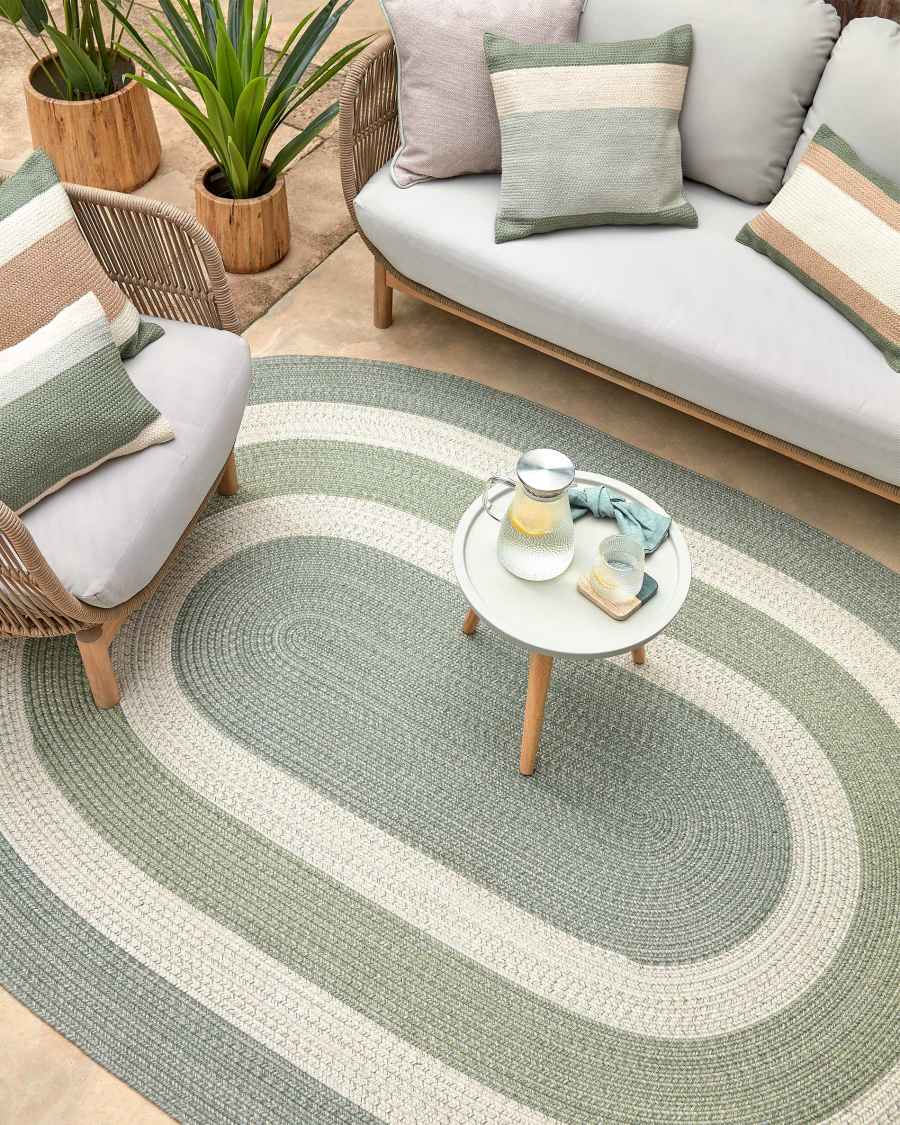Leeith rug made from PET in green Ø 160 x 230 cm