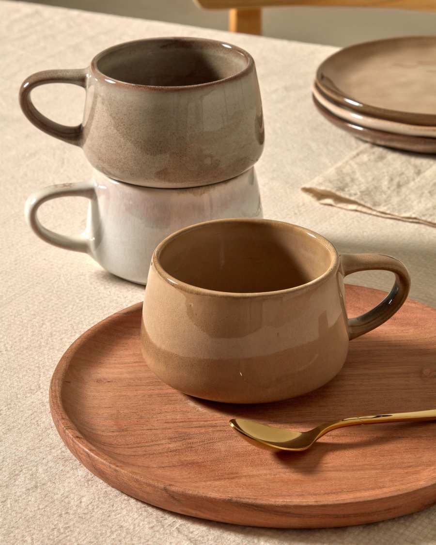 Sheilyn light brown mug