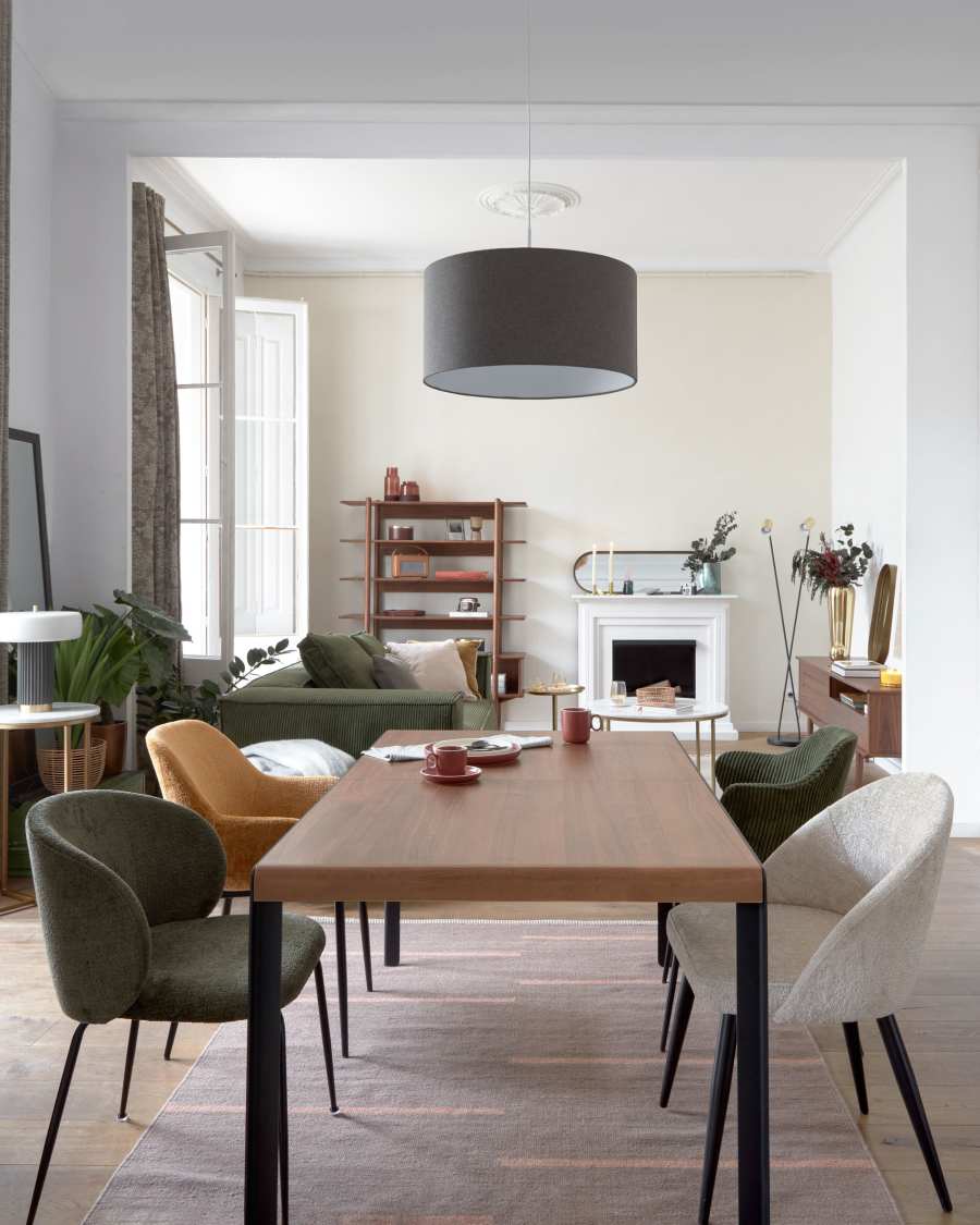 Beige chenille Mael chair with steel legs with black finish FSC 100%