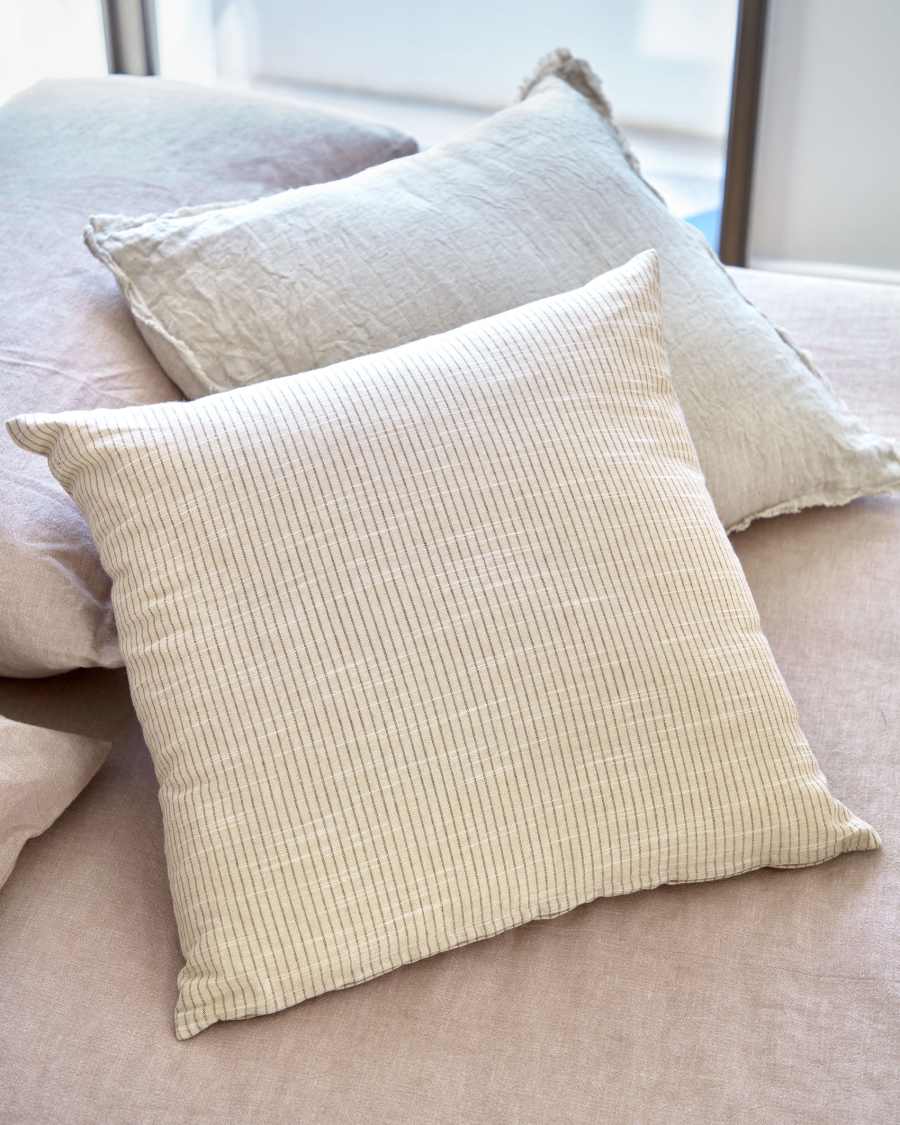 Agostina cushion cover 100% cotton with beige stripes 45 x 45 cm