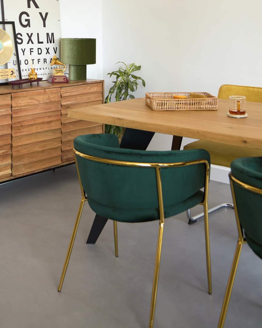 Eastend table lamp in green velvet UK adapter