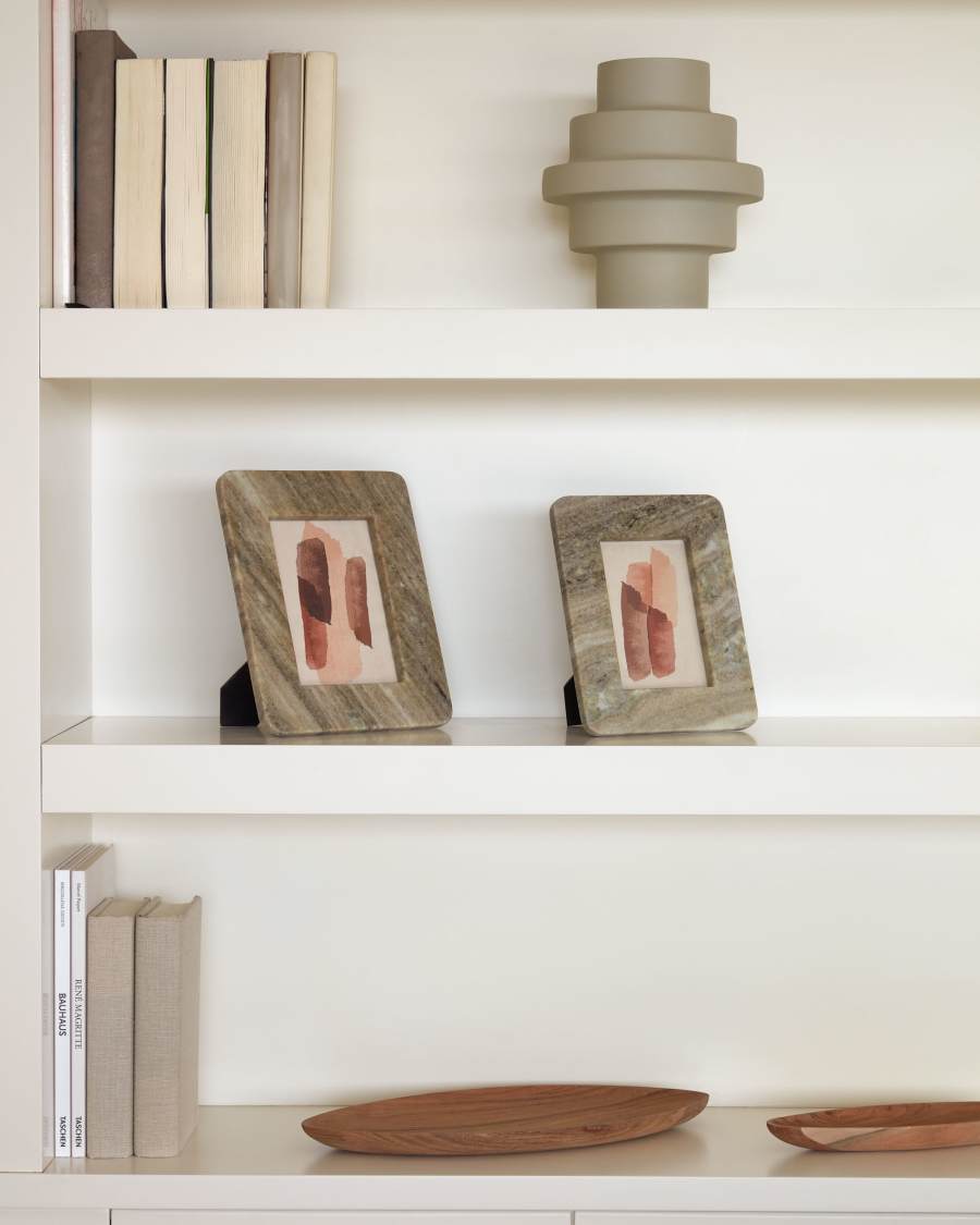 Valdina photo frame in beige and brown stone 25 x 20 cm